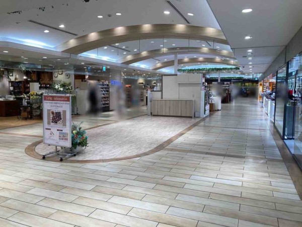青葉区中央『エスパル仙台』本館1階エスカレーター前特設
