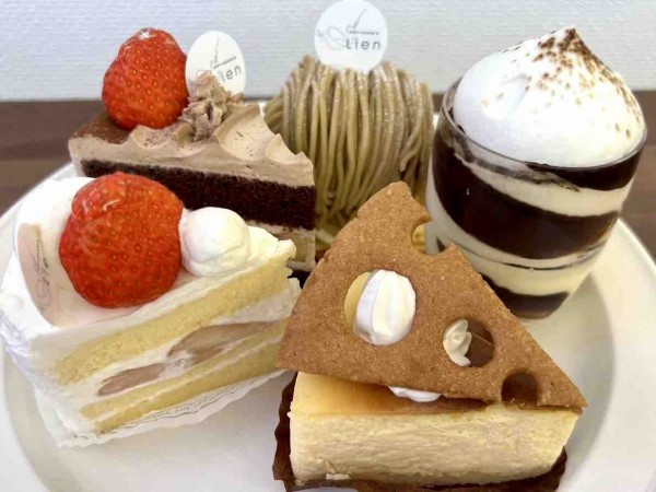 秋葉区あおば通にオープンしたケーキと焼き菓子のお店『patisserie Lien（パティスリー  リヤン）』で『リヤンフロマージュ』『モンブラン』他買って食べてみた。 : にいがた速報 - 新潟県新潟市の地域情報サイト