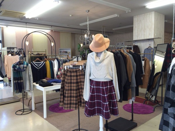 コレクション 新津駅 服屋