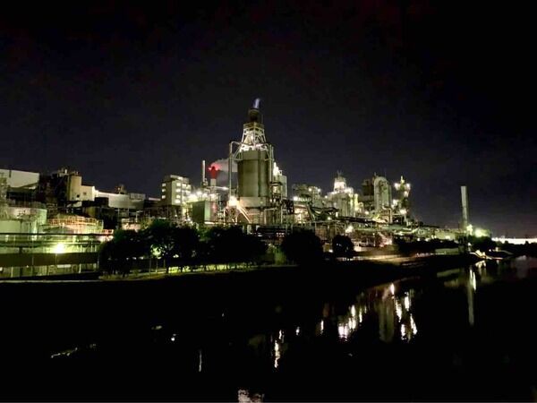 今年も全4回開催 まるでイルミネーション 新潟市東区工場夜景バスツアー 開催 9月21日 9月26日 申込8月16日 27日 にいがた通信 新潟県新潟市の地域情報サイト