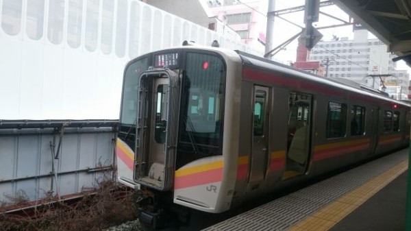 新潟の電車は混雑 年度 都市鉄道の混雑率調査結果 で 信越本線 の 新津 新潟 間が混雑率135 全国の各線区で混雑率ワースト2位だったらしい にいがた通信 新潟県新潟市の地域情報サイト