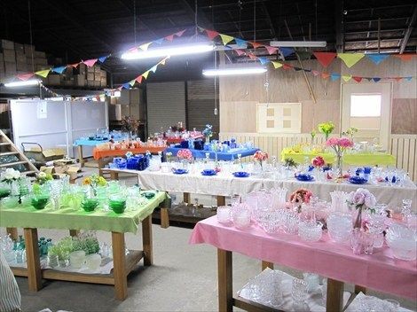 今年もあの大盛況イベント開催 秋葉硝子 の 在庫大処分市 1万点以上のガラス製品が並ぶ 今年もお気に入りを破格値で にいがた通信 新潟県新潟市の地域情報サイト