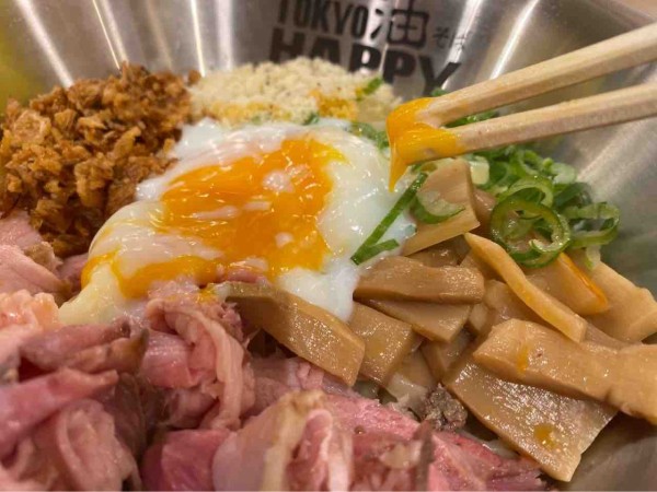 万代シテイ『バスセンター』にオープンした『東京油そば HAPPY