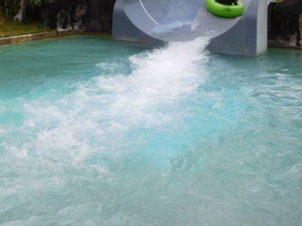 22夏 夏だ プールだ 新潟市内の プール 施設まとめてみた にいがた通信 新潟県新潟市の地域情報サイト