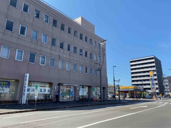 移転先はすぐそこ 中央区米山にある 新潟信用金庫 米山支店 が同じく中央区米山に移転するらしい にいがた通信 新潟県新潟市の地域情報サイト