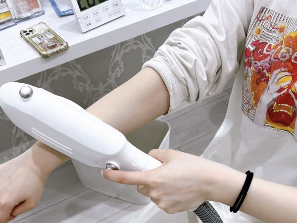 脱毛器☆新品未使用❗️BRILLIANT 脱毛器 セット ホワイト 在庫限定 