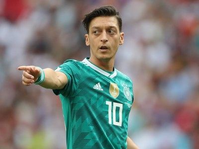 人種差別への失望…エジルがドイツ代表からの引退表明「もう