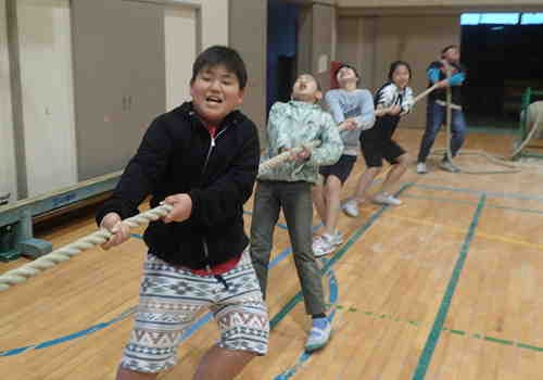 綱引き大会目指して練習中 五日市小学校日記