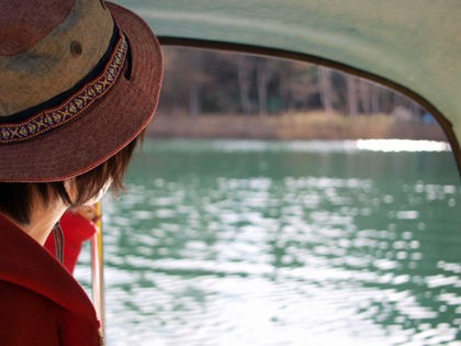 しびれこキャンプ ２ 湖のほとり あ やせいの も ち や