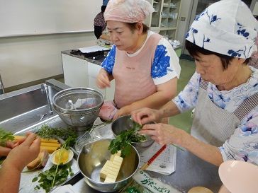 ハーブを使った料理 大崎市岩出山地区公民館