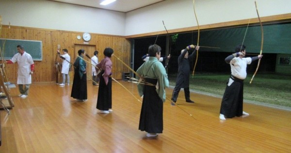 弓道 和服 審査 射会 着物 久々の和服 : 磐田弓道協会だより