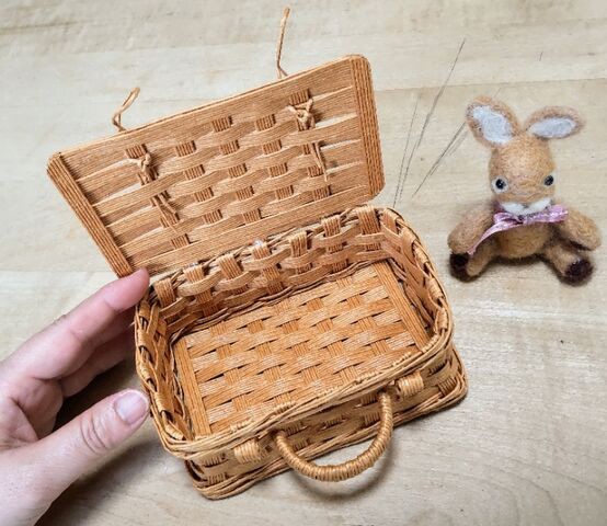 DAISOペーパークラフトバンドキット／トランクを作りました♪ : 出来た