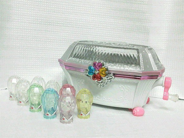 フレッシュプリキュア 幸せのククローバーボックス 玩具神殿 トイズモビーレ