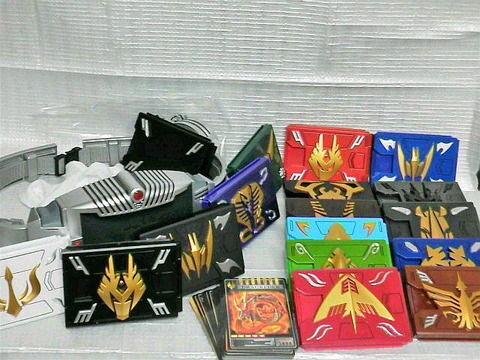 ＣＳＭ 仮面ライダー龍騎 Ｖバックル 龍騎サバイブ～オーディン編 : 玩具神殿 トイズモビーレ