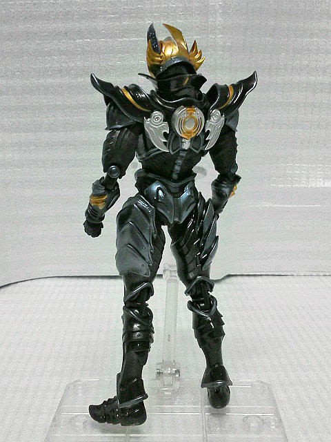 フィギュアーツ 黄金騎士 ガロ 流牙ver : 玩具神殿 トイズモビーレ