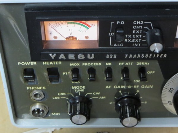 FT-101E エージング中 : de JA1GGQ TOKYO