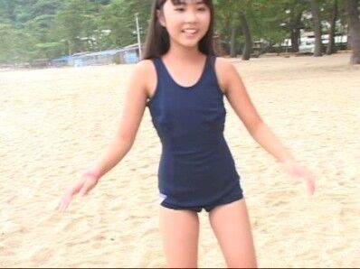 愛田かんなジュニアアイドル　愛田かんな　パンチラ 