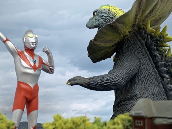 完成‼︎ エリ巻恐竜ジラース 〜ひとりウルトラマン祭42〜 : 海豹