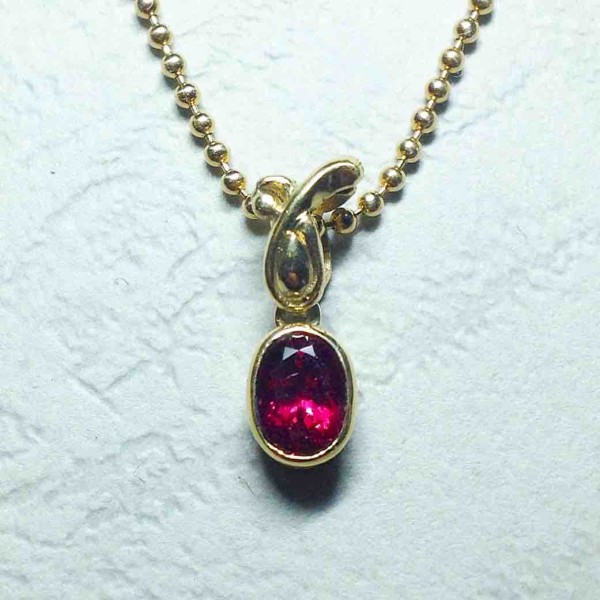 レッドスピネルペンダントネックレスに込められた想い ご感想いただきました Heart Jewelry