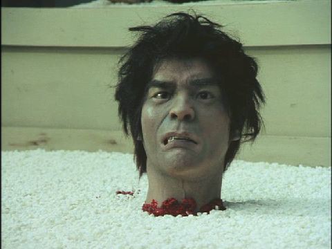 犬神家の一族 1976年 三國連太郎の変態性欲三昧のツケを払わされる犬神一族の破廉恥な過去の数々が暴露 猟奇死体のオンパーレードに 燃えよ 映画論