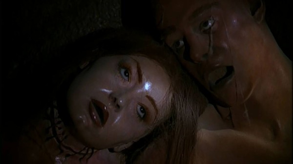 ジーパーズ クリーパーズ B級 ホラー映画にメジャーな人物の名前が入ることでa級に化した傑作ホラー映画の元祖的作品 燃えよ 映画論