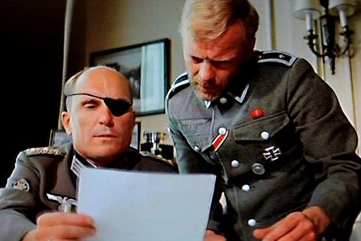 鷲は舞い降りた 1970年代後半の時代って 第二次世界大戦のドイツ軍を再評価 しようと言う動きが加速 の品のあるお洒落な戦争映画でした 燃えよ 映画論