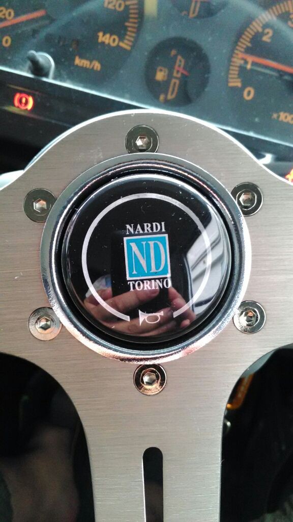 ステアリングホイールのビス交換 : 大車軸日誌