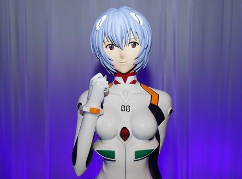 エヴァンゲリオン』アスカ、レイ、カヲルの等身大フィギュアが