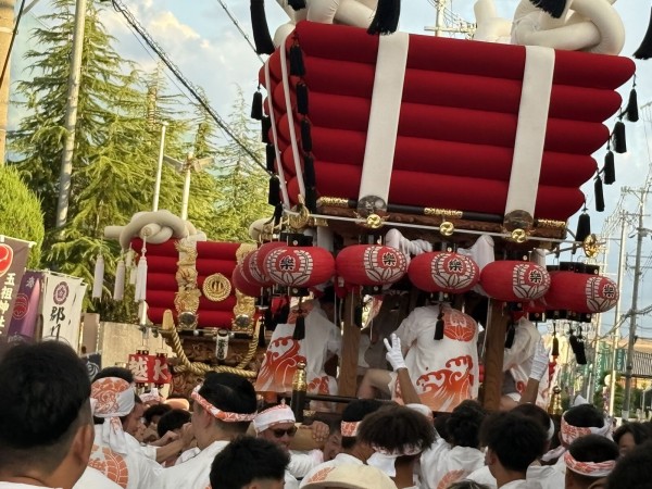 やっぱり祭りは太鼓台！ : ジンジャモール瓢箪山