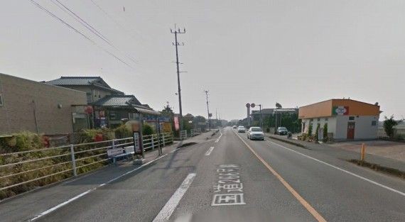 熊本 居眠り運転でトラックが路側帯を走る自転車と正面衝突 自転車の女性死亡 じてそく
