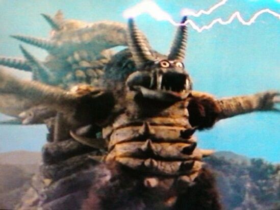 合体怪獣 マイナズマ : ヒーロー &怪獣&怪人