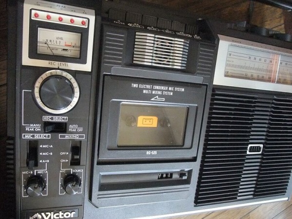 ビクターのやりすぎラジカセ RC-525 : 純喫茶ヒッピー ～昭和