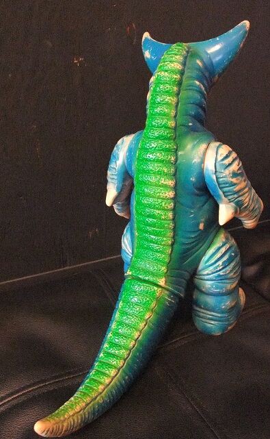 ジャイアントゴモラ ブルマァク ソフビ ウルトラマン怪獣 靡い 