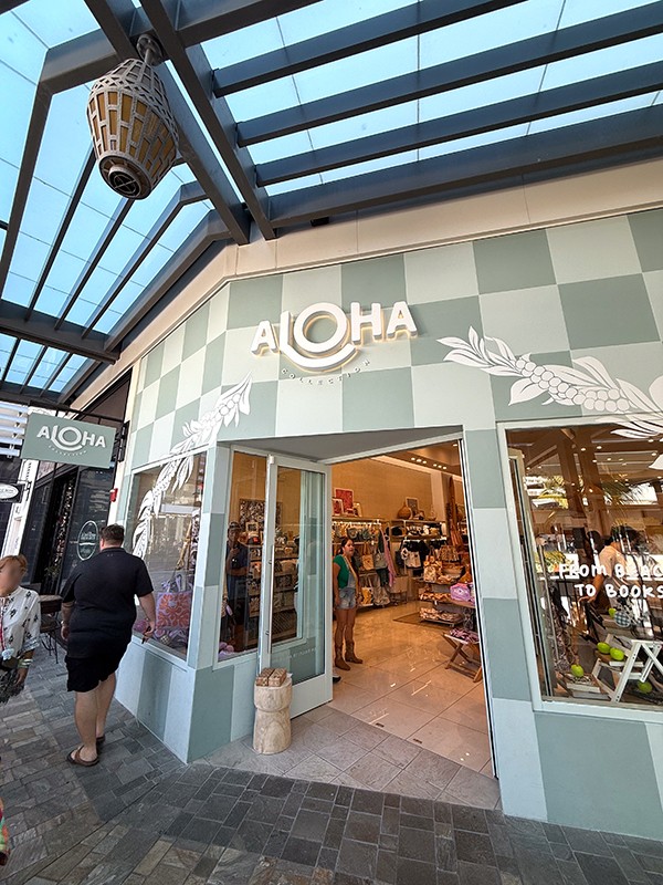 ワイキキで毎回寄ってしまう】モアナサーフライダーのALOHA Collection