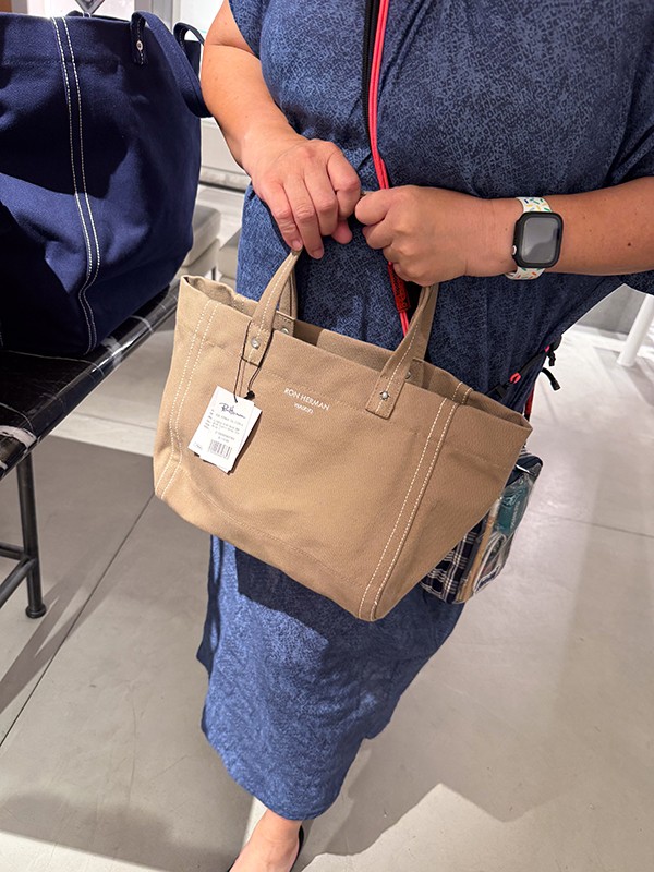 ロンハーマン　ワイキキ店限定　トートバッグ Sサイズ ハワイ限定】ロンハーマン ワイキキのトートバッグを購入｜サイズ感と
