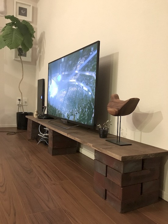 模様替えでヘトヘトじょり 追記でテレビ台 未 完成図 おうちごはんとおかしとねこ Powered By ライブドアブログ