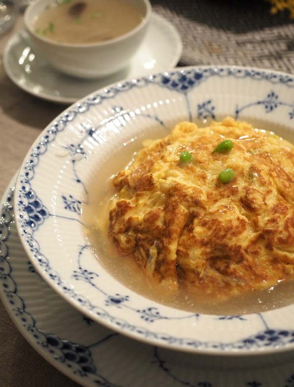 天津飯と 豚肉とセロリの黒酢炒めと 大根餃子の夜ごはん とのりすの寝顔の写真 おうちごはんとおかしとねこ Powered By ライブドアブログ