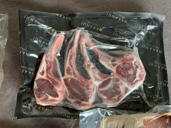 ハイ食材室 さんから おいしそうなお肉やチーズが届いたので保存作業をせっせとしました おうちごはんとおかしとねこ Powered By ライブドアブログ
