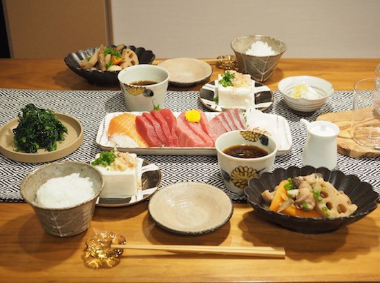 出張帰りの夜ごはんは お刺身定食でした おうちごはんとおかしと