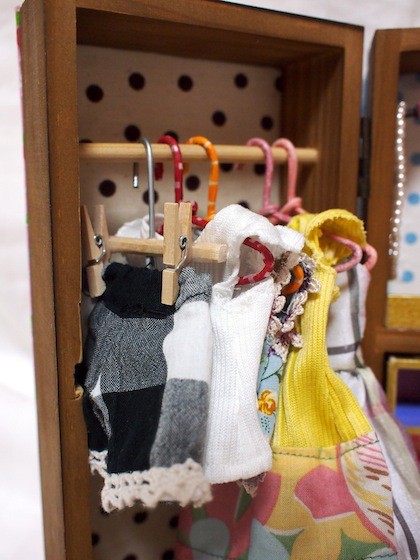 リカちゃんのクローゼットを１００円ショップのグッズで作ってみました おうちごはんとおかしとねこ Powered By ライブドアブログ