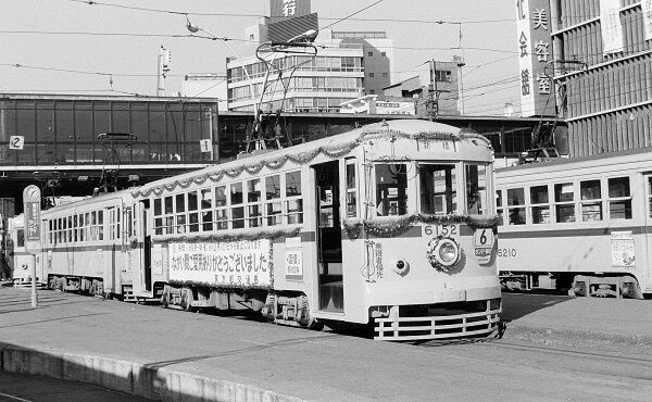 昭和42年12月9日の都電 : モハメイドペーパーの 何が出てくるか2