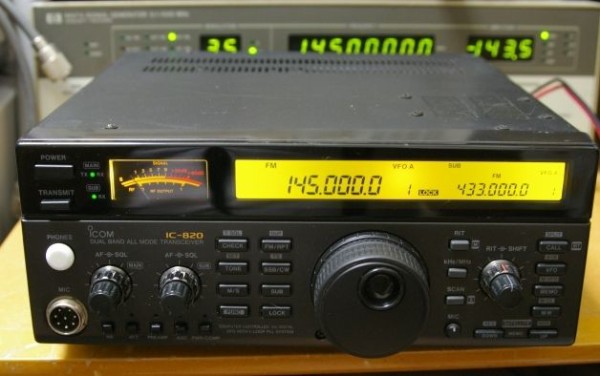 ICOM IC-820 Sメーターが動かない : JHGのブログ