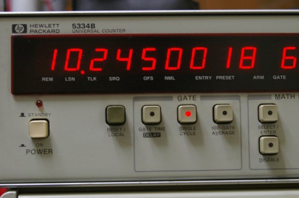 ★ICOM IC-R7100 感度・音質良好、照明LEDに換装済、電池も交換済★ ☆ICOM IC-R7100 感度・音質良好、照明LEDに換装済、電池も交換済☆