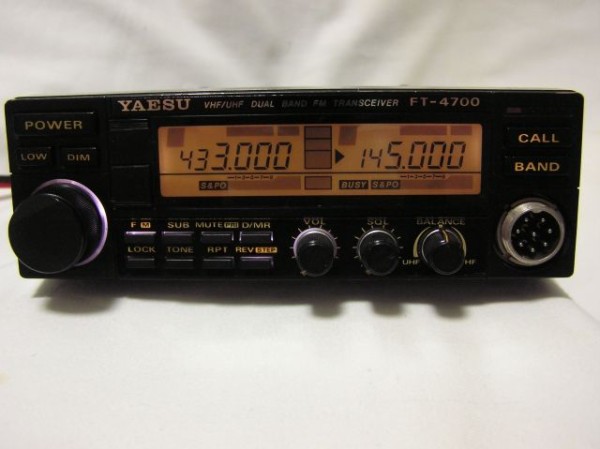 YAESU FT-4700 電源入らず : JHGのブログ