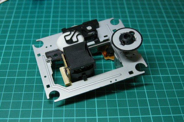 ONKYO CR-N755 ジャンク品 スピーカーr音出しng CDトレイ不具合 ONKYO CR-N755 CD読込み不良修理 ピックアップ交換 - YouTube