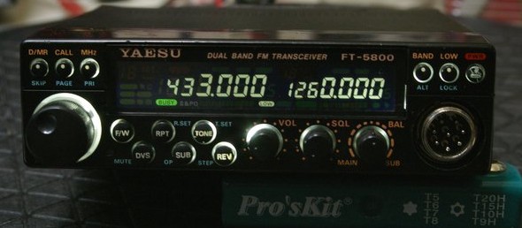 八重洲　FT-5800 (433/1295 Mhz) 10w機　動作品 大きな取引 八重洲 FT-5800 動作品 10w機 Mhz) (433/1295