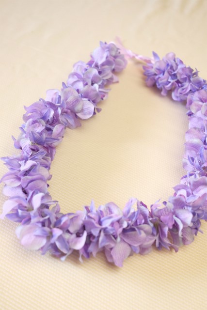 古希のお祝いに紫色のレイのオーダーをいただきました エレガントlife Styleコンシェルジュ エレガントスタイル研究家 砂田ちなつのエレ女日記