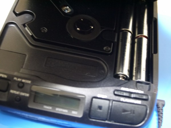 動作品★SONY Discman D-33 ソニーディスクマン ポータブルCD 極美品】 SONY ポータブルCDプレーヤー D-33 Yahoo!オークション