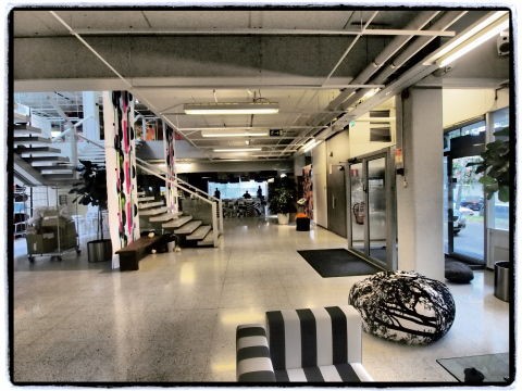 マリメッコアウトレットの店内 ヘルシンキ 天然素材de小さな木の家