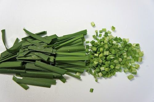 創味シャンタンで作れば簡単 ニラ玉 そして蟹かまキュウリサラダ Juno Cuisine